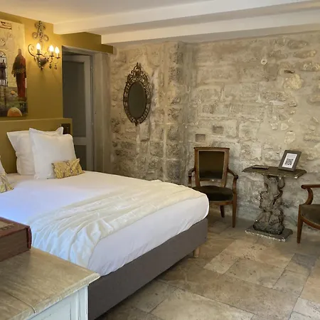 Aux Augustins 4*