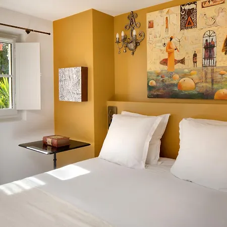Aux Augustins 4* Avignon