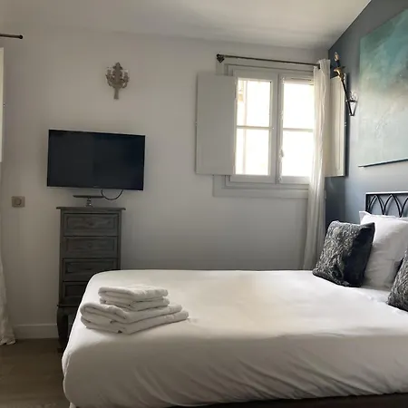 La Maison Des Augustins 4 Stars Et Fitness Avignone