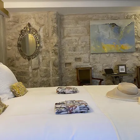 Bed & Breakfast La Maison Des Augustins 4 Stars Et Fitness