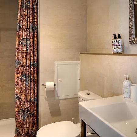 Bed and breakfast La Maison Des Augustins 4 Stars Et Fitness 4*