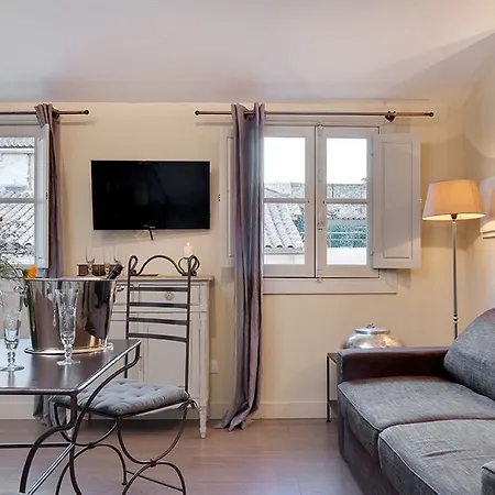 La Maison Des Augustins 4 Stars Et Fitness 4* Avignon